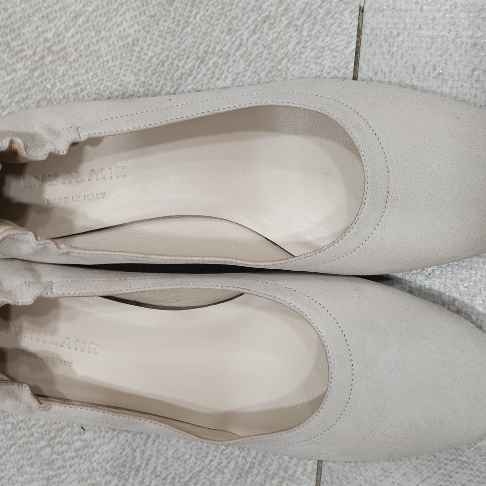 Everlane Cream Flats Minimalist Design